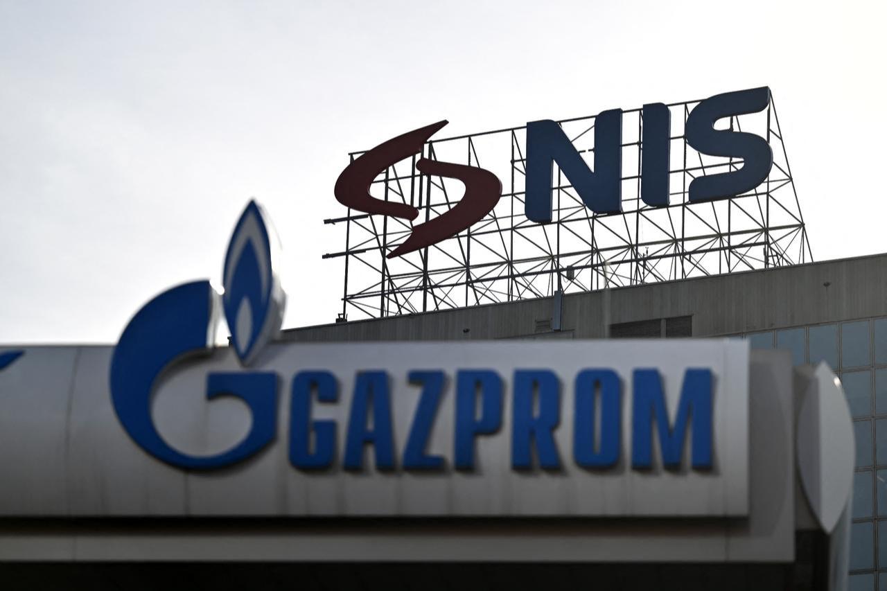 This photograph shows a sign for Naftna Industrija Srbije AD (NIS), and the companys owner OAO Gazprom Neft outside the headquarters in Belgrade, Serbia on Jan. 8, 2025. (AFP Photo)