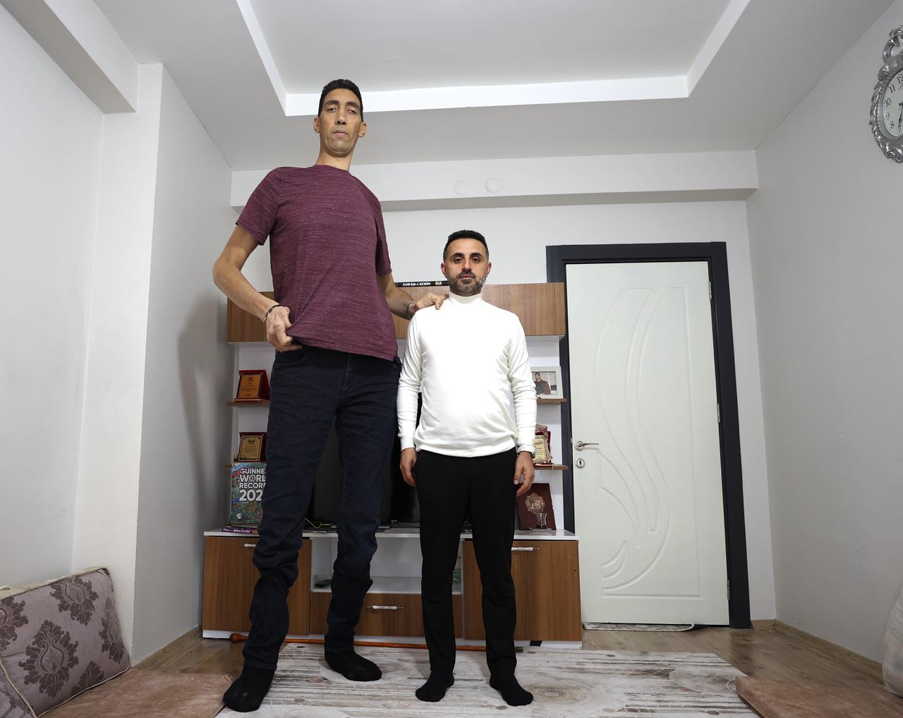 Mardin native Sultan Kosen—recognized as the world’s tallest man at 2.51 meters—is set to take part in documentary filming in the United Kingdom, where his life story will be featured, on November 24, 2025. (AA Photo)