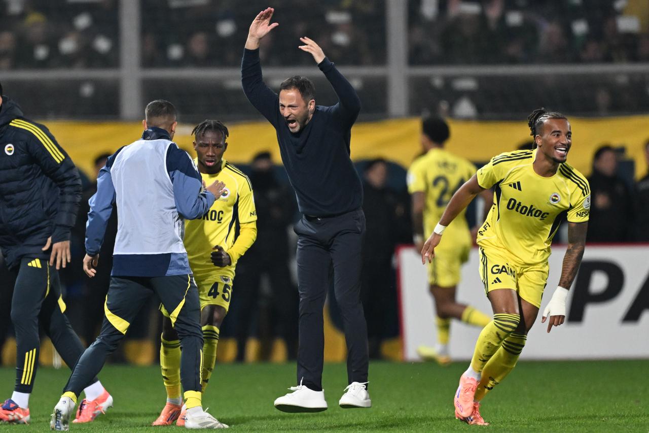 Fenerbahce braces for Ferencvaros test with patched-up lineup in Europa League