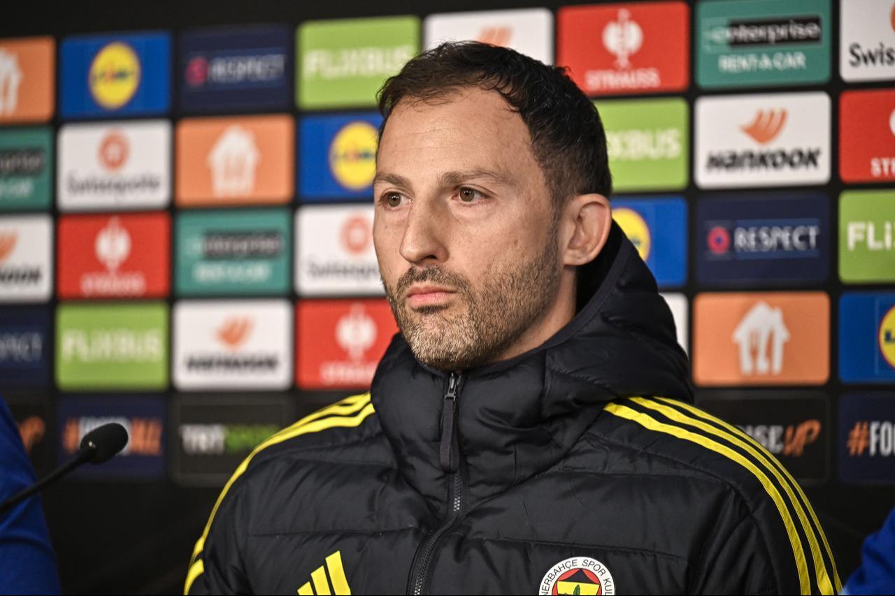 Fenerbahce Head Coach Domenico Tedesco speaks to the press ahead of the match between Fenerbahce and Hungarian team Ferencvaros in the fifth week of the UEFA Europa League in Istanbul, Türkiye, November 26, 2025. (AA Photo)