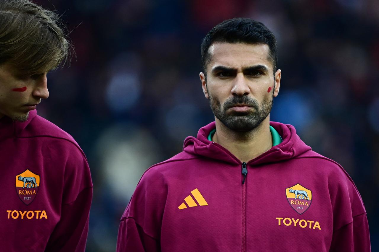 Man Utd, Liverpool, Arsenal race to sign Roma's Turkish right-back Zeki Celik: Report