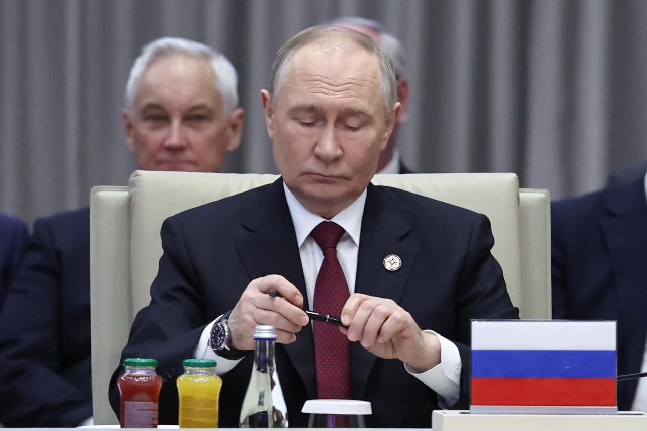 Putin confirms talks with Ukraine, says Moscow generally agrees with US proposal