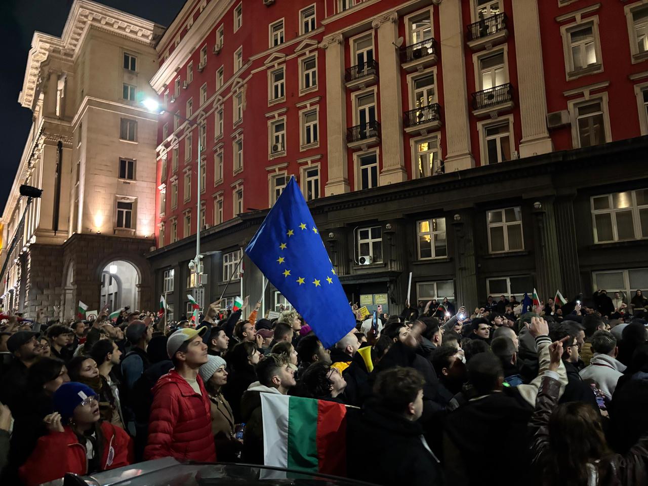 Protesters gathered around the Parliament entrances, attempting to prevent lawmakers from leaving the session. Sofia, Bulgaria, November 26, 2025. (AA Photo)