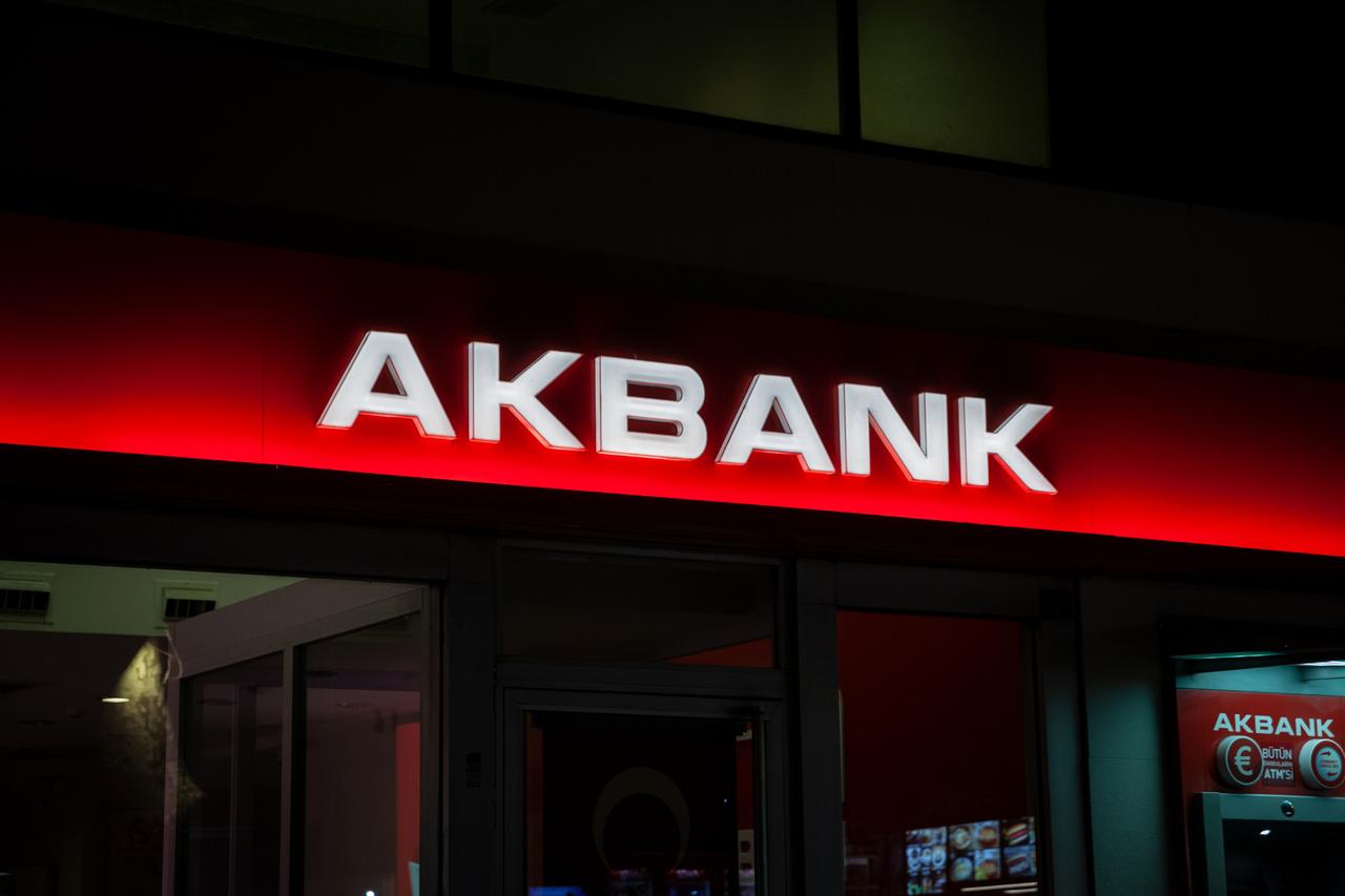 Turkish lender Akbank inks $130M loan deal with EBRD to support SMEs
