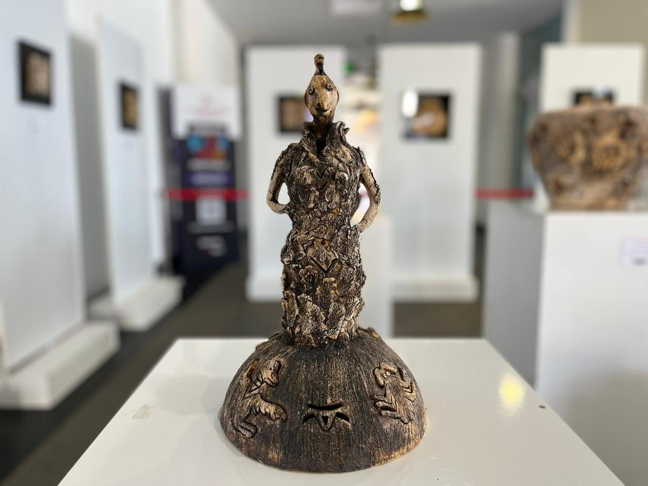 A ceramic sculpture inspired by Gobeklitepe motifs from Selma Gencel’s Ancient Traces Gobeklitepe exhibition, combining prehistoric symbolism with modern form, Nov. 2, 2025. (AA Photo)