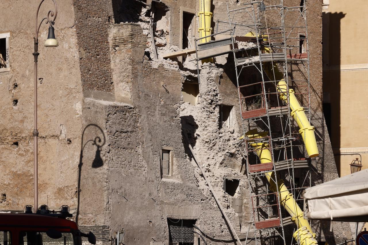 Medieval tower collapses in Rome during renovation, trapping one worker