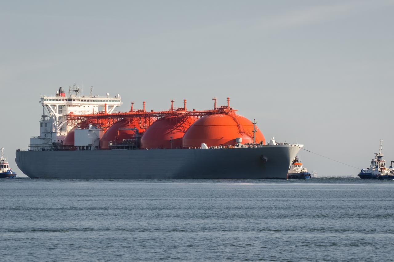 Qatar, ExxonMobil warn EU over sustainability law, threaten to shift LNG supplies Image