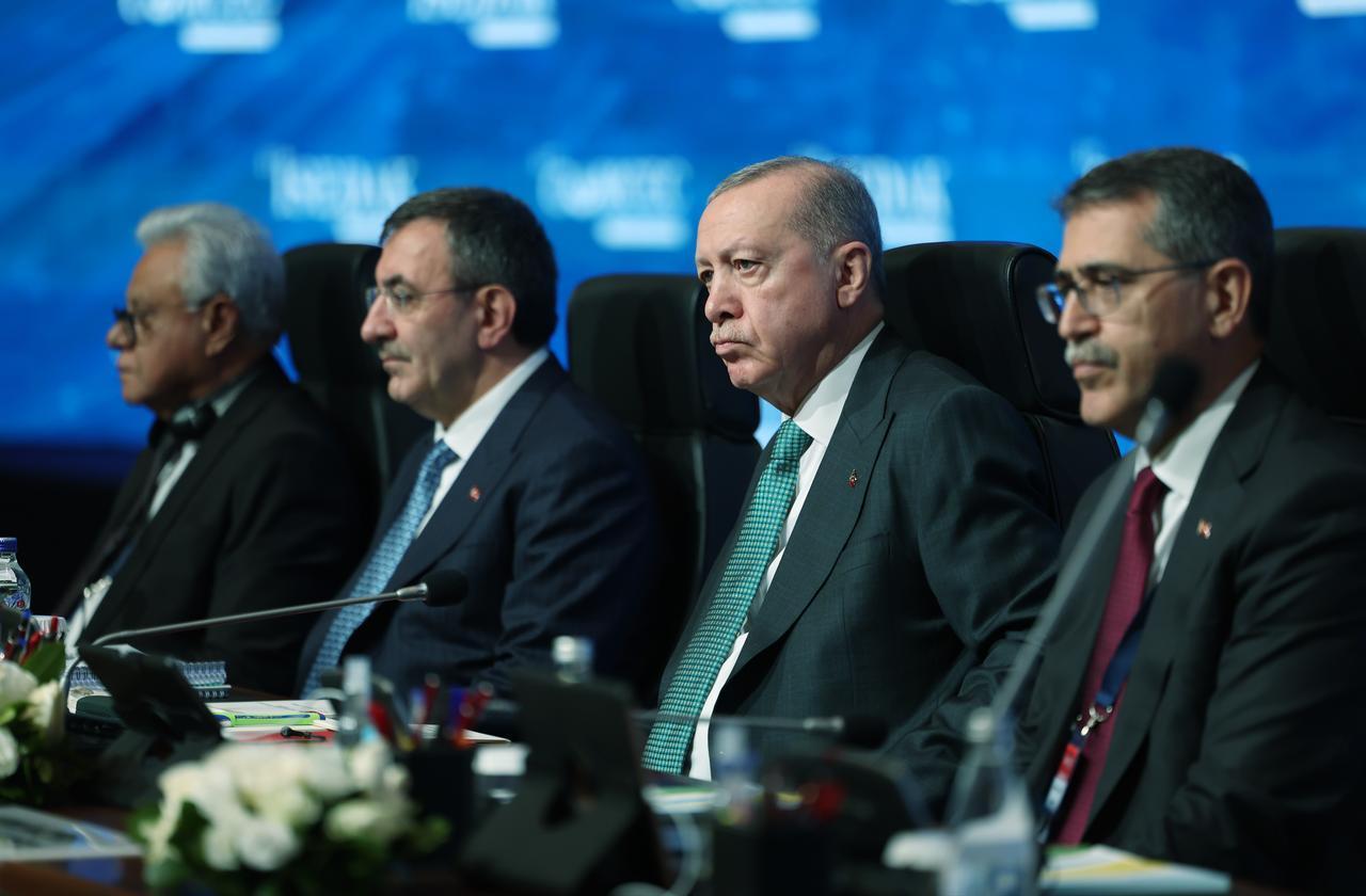 Turkish President Recep Tayyip Erdogan attends the opening ceremony of the 41st COMCEC Meeting at Istanbul Congress Center in Istanbul, Türkiye, November 3, 2025. (AA Photo)