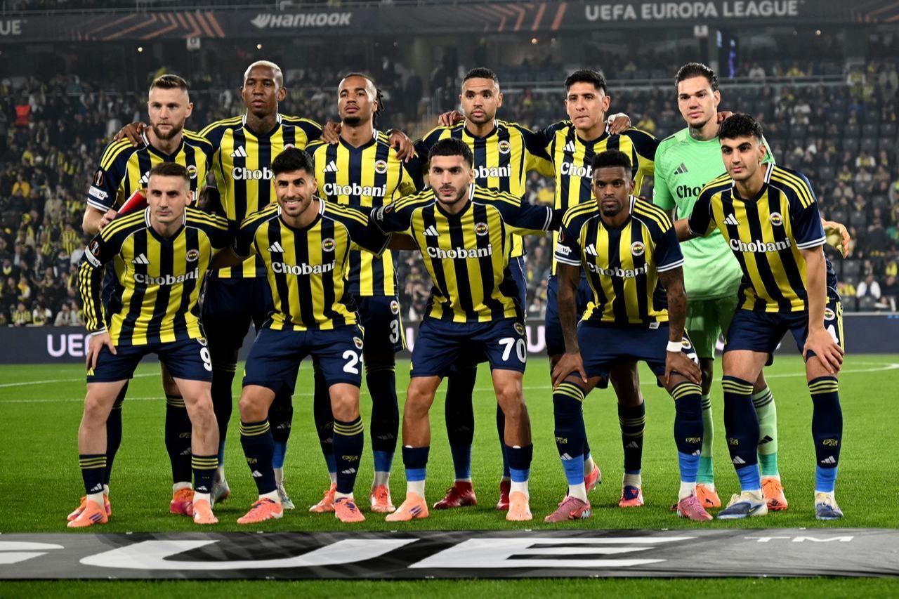 Players of Fenerbahce pose for a team photo ahead of the UEFA Europa League week 5 match between Fenerbahce and Ferencvaros at Chobani Stadium in Istanbul, Türkiye, November 27, 2025. (AA Photo)