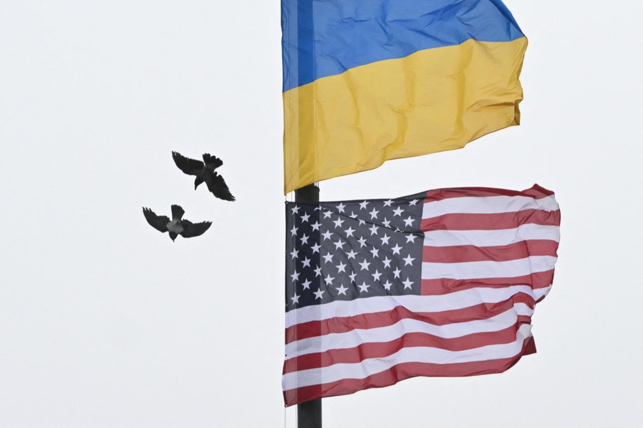 Ukraine negotiators to meet US officials in Florida over revised peace proposal