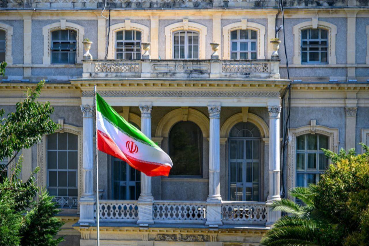 An Iranian flag flutters in front of the Iranian Consulate in Istanbul, Türkiye, July 25, 2025. (AFP Photo)