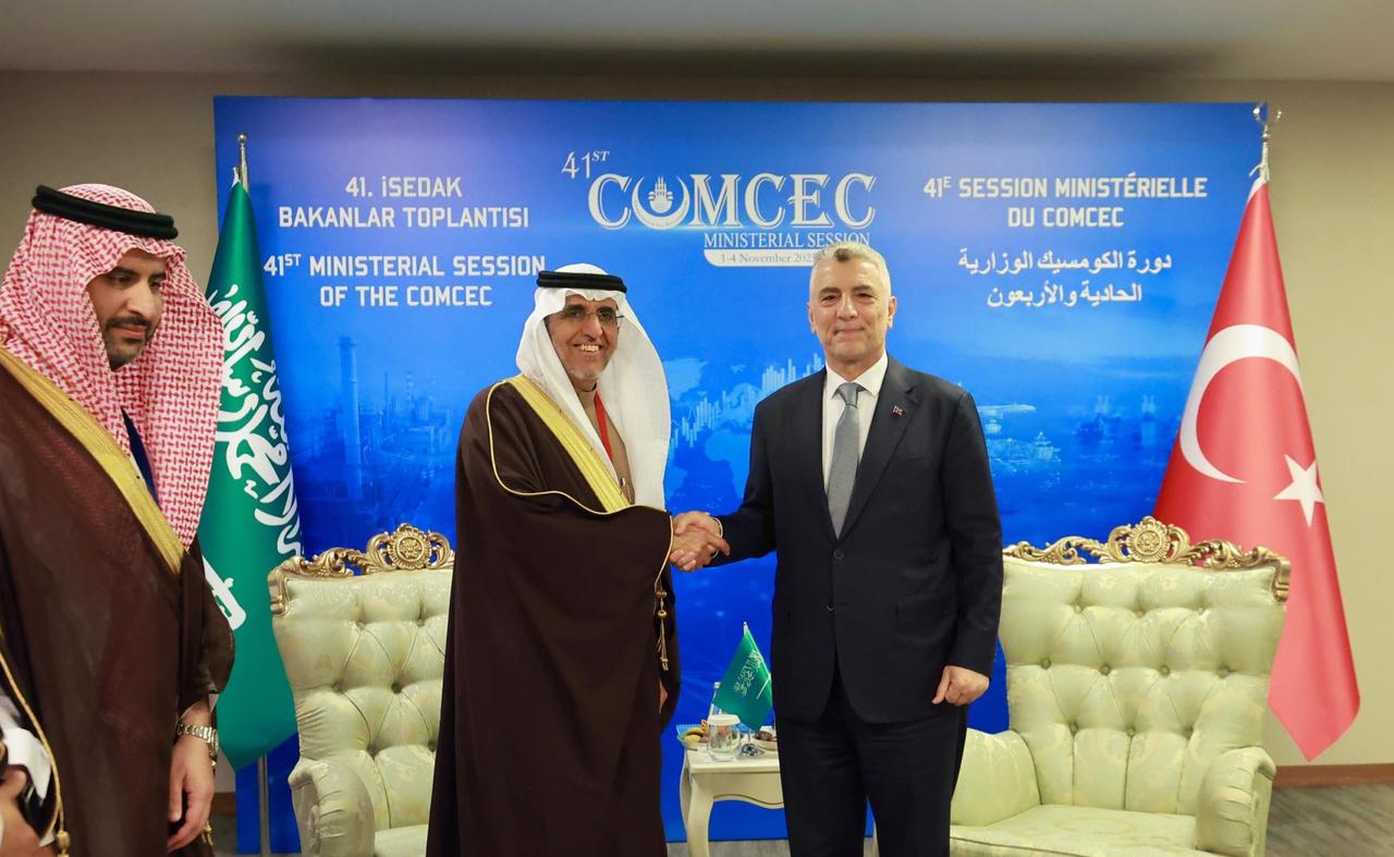 Turkish Trade Minister Omer Bolat held bilateral meetings with Saad Al-Kasabi, Governor of the Saudi Standards, Metrology and Quality Organization (SASO), on November 3, 2025. ( Photo via X / @omerbolatTR )