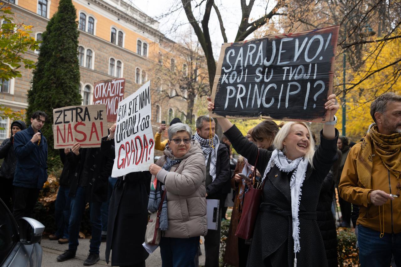 Protesters demonstrate against the Israeli team Hapoel IBI ahead of their match with UAE's Dubai Basketball, Sarajevo, Bosnia and Herzegovina on Nov. 5, 2025. (AA Photo)