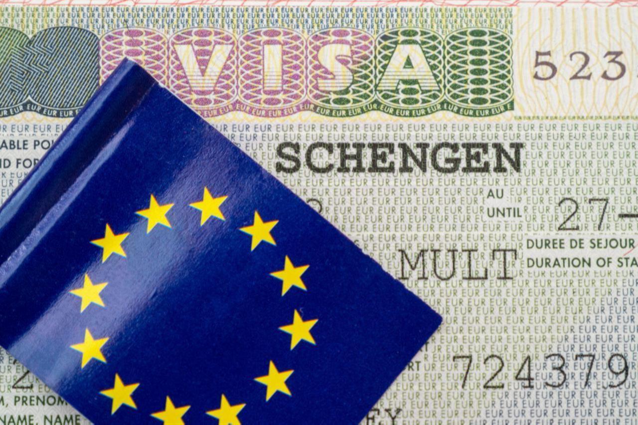 EU reviewing new visa restrictions for Russian nationals over Ukraine war