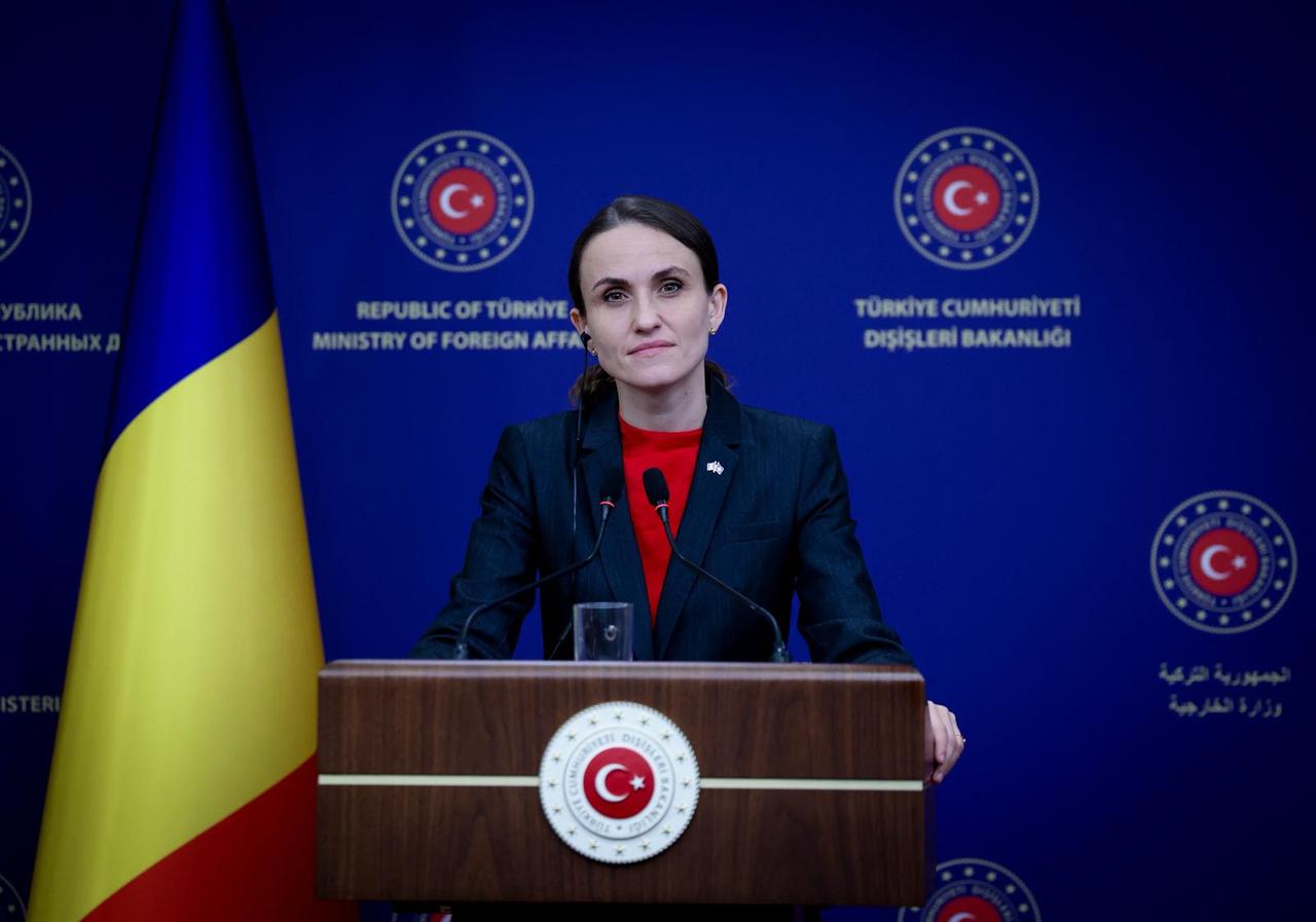 Foreign Minister Hakan Fidan (not seen) and his Romanian counterpart Oana Toiu hold a joint press conference after their meeting in Ankara, Türkiye on Nov. 7, 2025. ( Turkish Foreign Ministry / AA Photo)