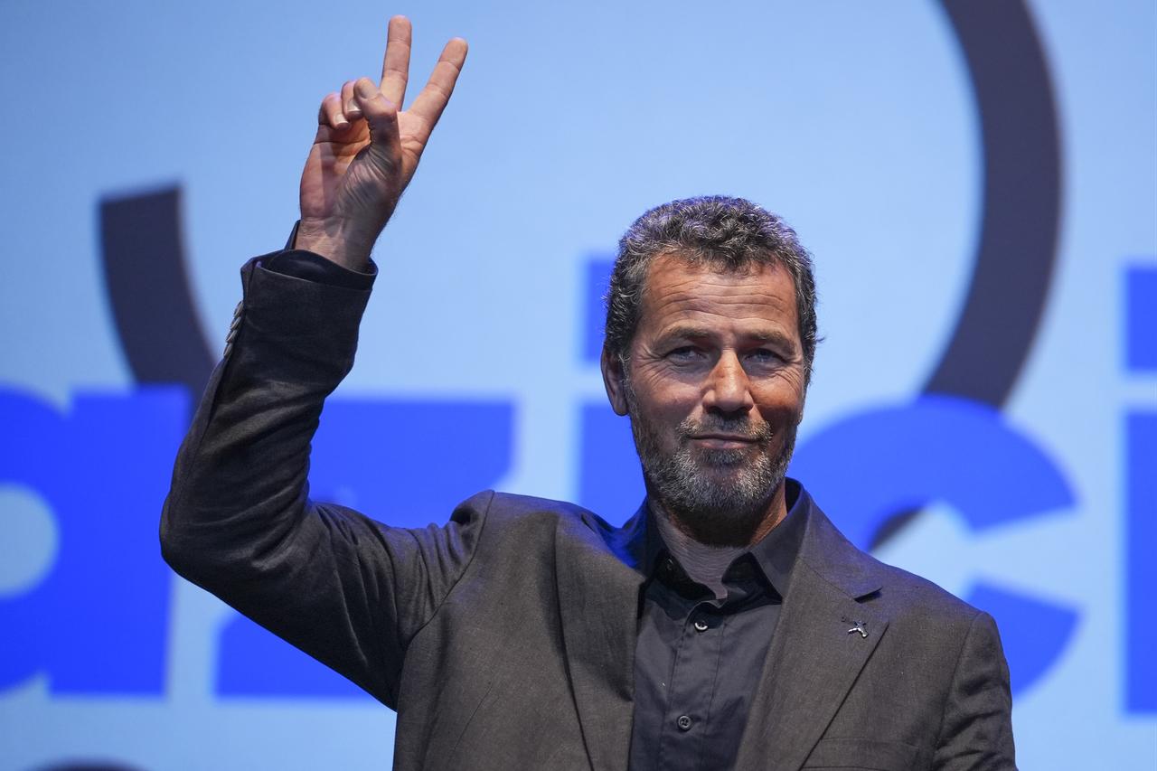 Saleh Bakri of the Palestine 36 cast greets the audience during the opening night of the 13th Bosphorus Film Festival at Atlas 1948 Cinema, Istanbul, Türkiye, Nov. 8, 2025. (AA Photo)