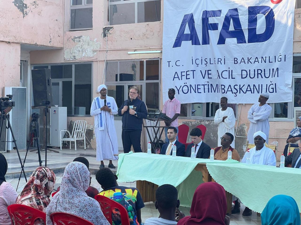 The Disaster and Emergency Management Authority (AFAD), Deputy President Hamza Tasdelen and his accompanying delegation, in coordination with the Embassy of Sudan in Türkiye, provided assistance to those who had taken refuge in Port Sudan on November 7, 2025 . (Photo via X/ @AFADBaskanlik )