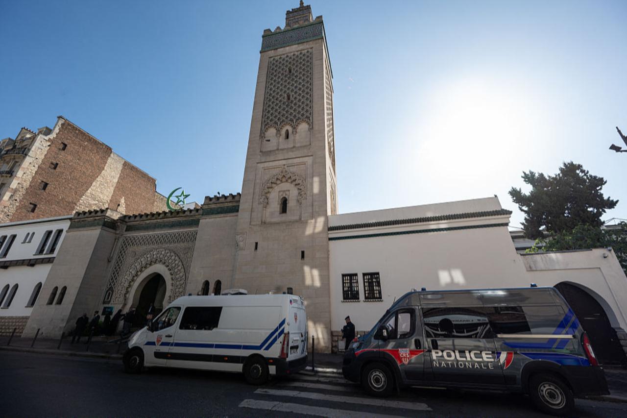 Mosque and Turkish Islamic association targeted in racist attacks in France