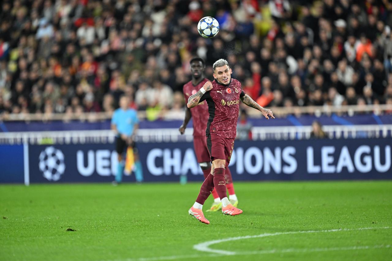 Lucas Torreira of Galatasaray in action during the UEFA Champions League group stage week 6 match between Monaco and Galatasaray at Stade Louis II in Monaco, Monaco on Dec. 09, 2025. (AA Photo)