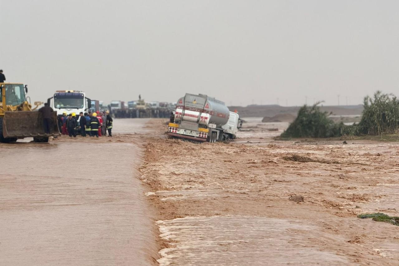 Flash floods in northern Iraq kill 3, leave 5 missing