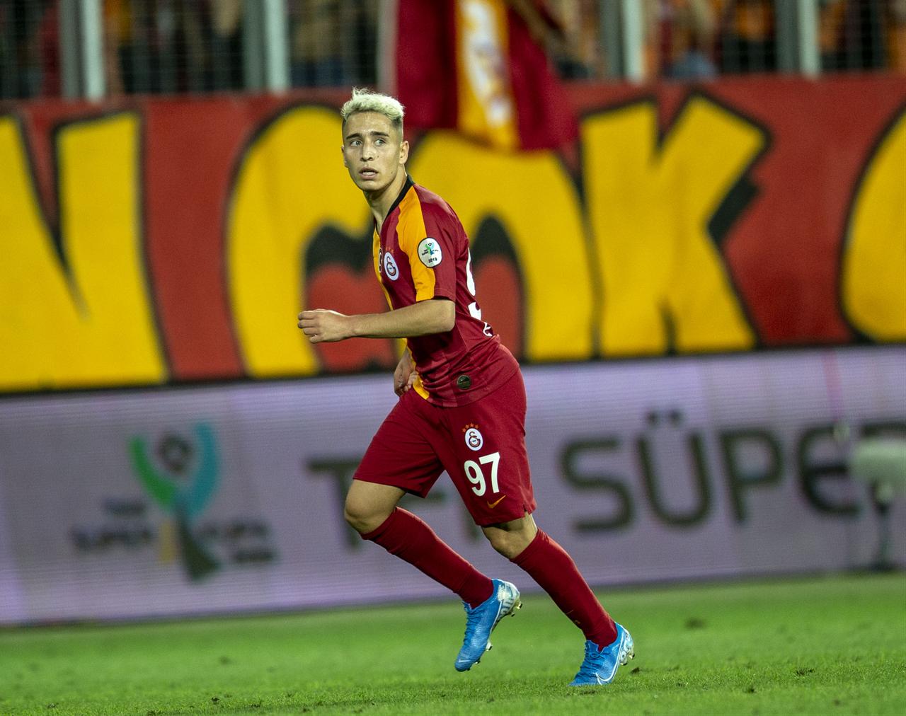 Emre Mor (97) of Galatasaray in action during 2019 Turkish Super Cup match between Galatasaray and Akhisarspor at Eryaman Stadium in Ankara, Türkiye, Aug. 7, 2019. (AA Photo)