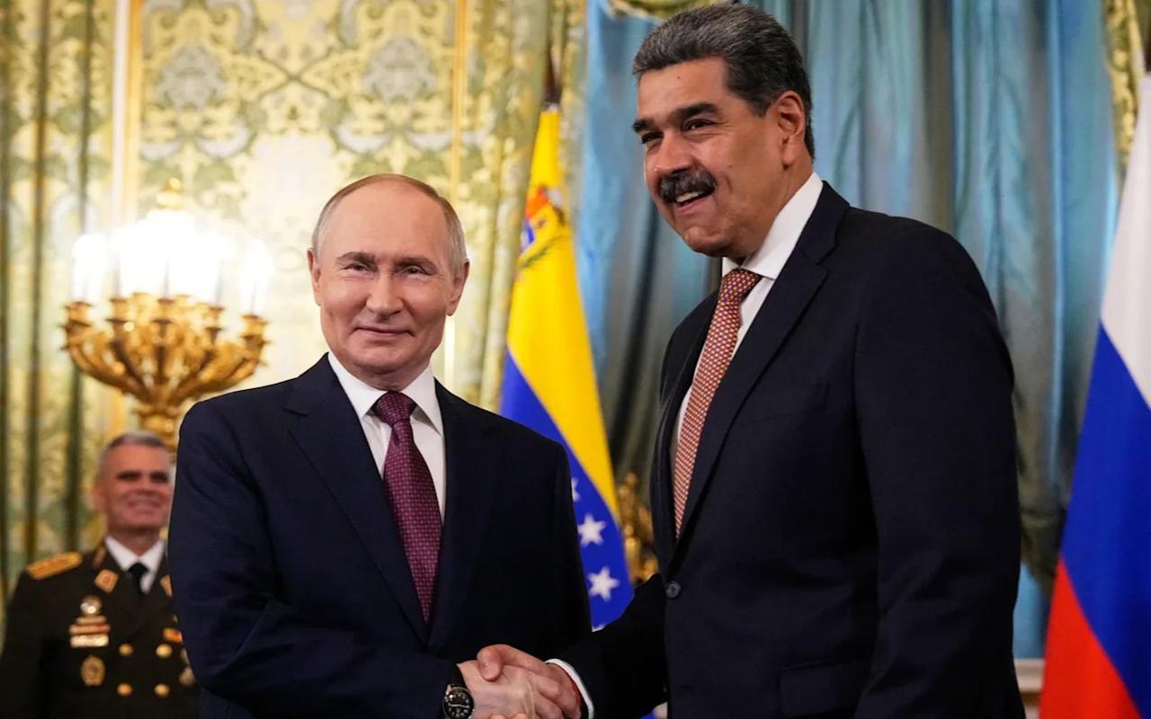 Russian President Vladimir Putin meets with Venezuelan President Nicolas Maduro at the Kremlin in Moscow, May 7, 2025. (AFP Photo)