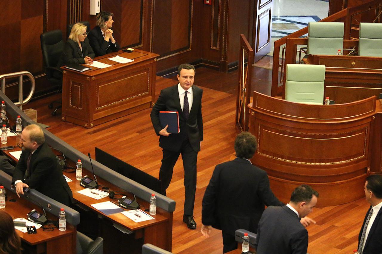 Vetevendosje party leader and prime minister candidate Albin Kurti leaves the parliament chamber after his proposed new government failed to secure enough votes in the confidence vote in Pristina, Kosovo, on Oct. 26, 2025. (AA Photo)