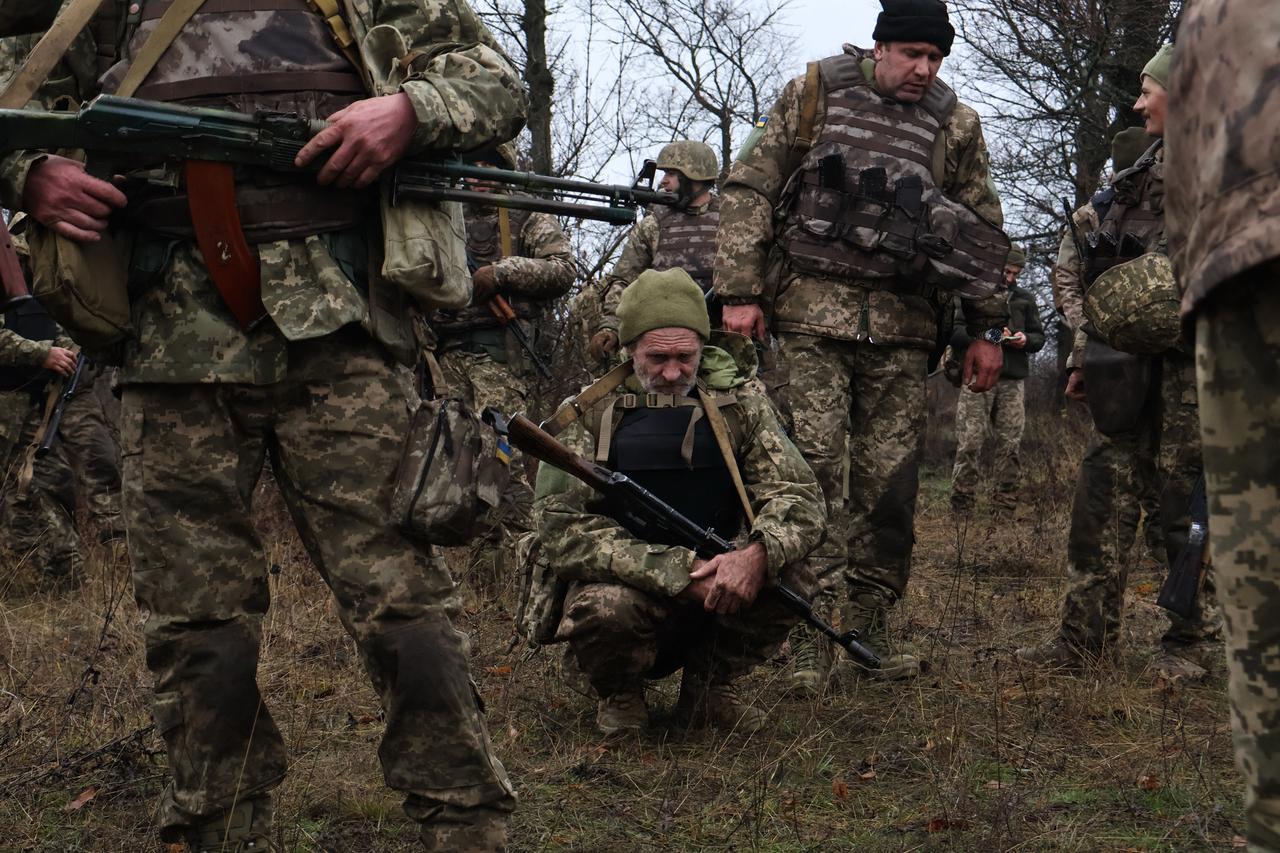 Ukraine insists security guarantees must precede any peace agreement with Russia