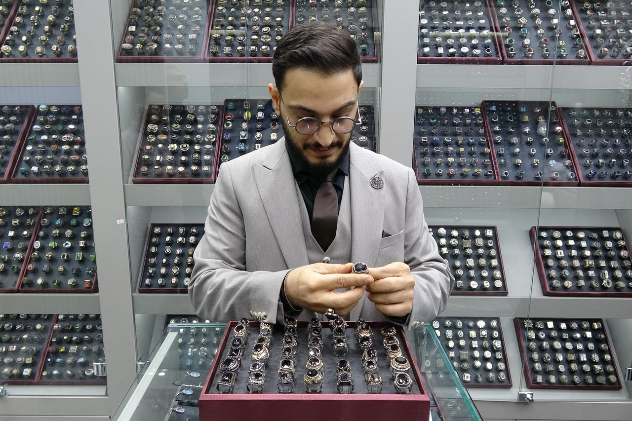 Turkish jeweler faces US lawsuit over ‘Lord of the Rings’ trademark