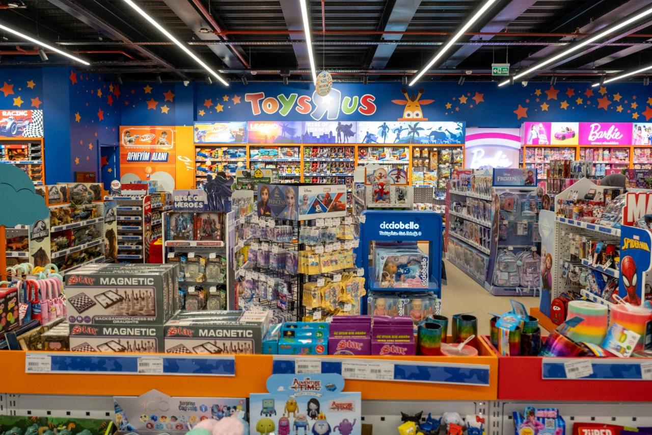 Toys 'R' Us launches first Türkiye store at Terminal Kadikoy in Istanbul