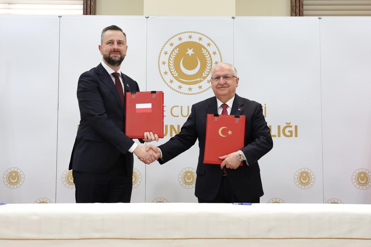 Türkiye, Poland ink defense cooperation agreement in Ankara