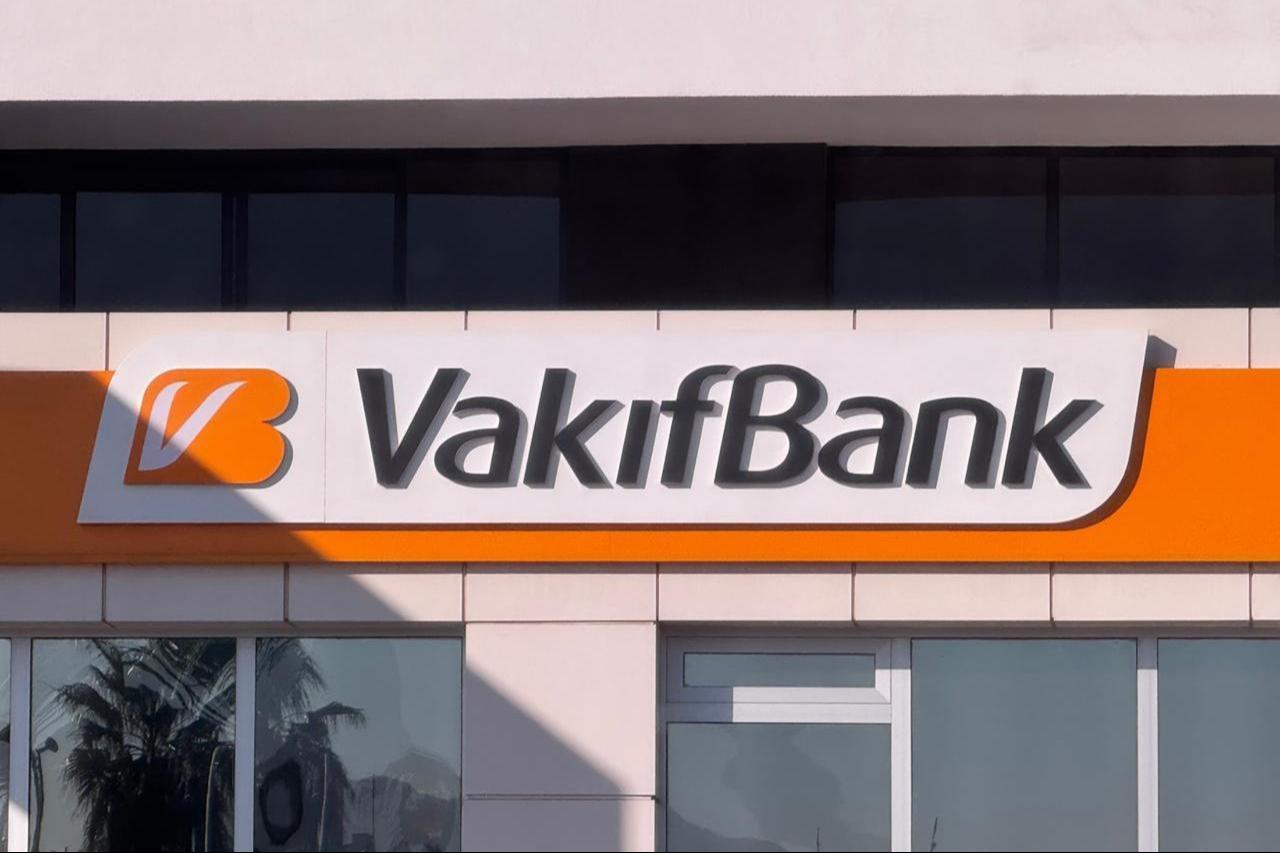 Photo shows the exterior signage of a VakifBank branch in Izmir, Türkiye. (Adobe Stock Photo)