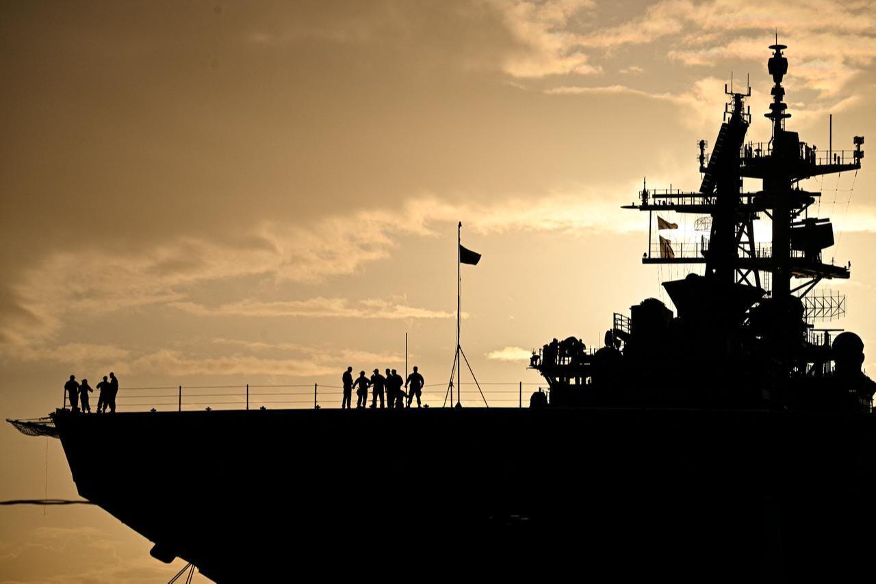 The Wasp-class amphibious assault ship USS Iwo Jima (LHD7) is docked at Rafael Cordero Santiago Port of the America on Dec. 16, 2025 in Ponce, Puerto Rico. (AFP Photo)