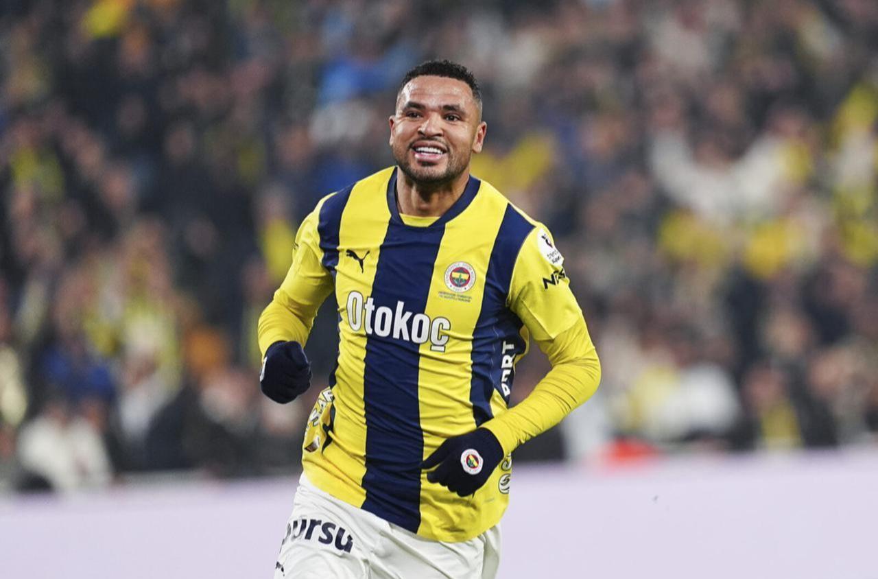 Youssef En-Nesyri (19) of Fenerbahce celebrates after scoring a goal during the Turkish Super Lig week 24 match between Fenerbahce and Kasimpasa at Ulker Stadium in Istanbul, Türkiye, Feb. 16, 2025. (AA Photo)