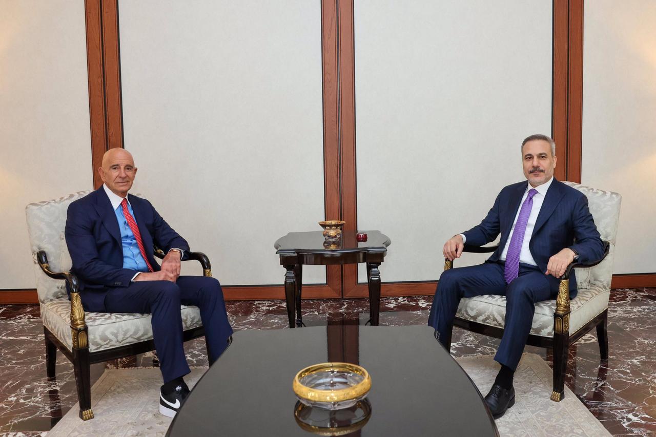 FM Fidan holds closed-door talks with US envoy Barrack