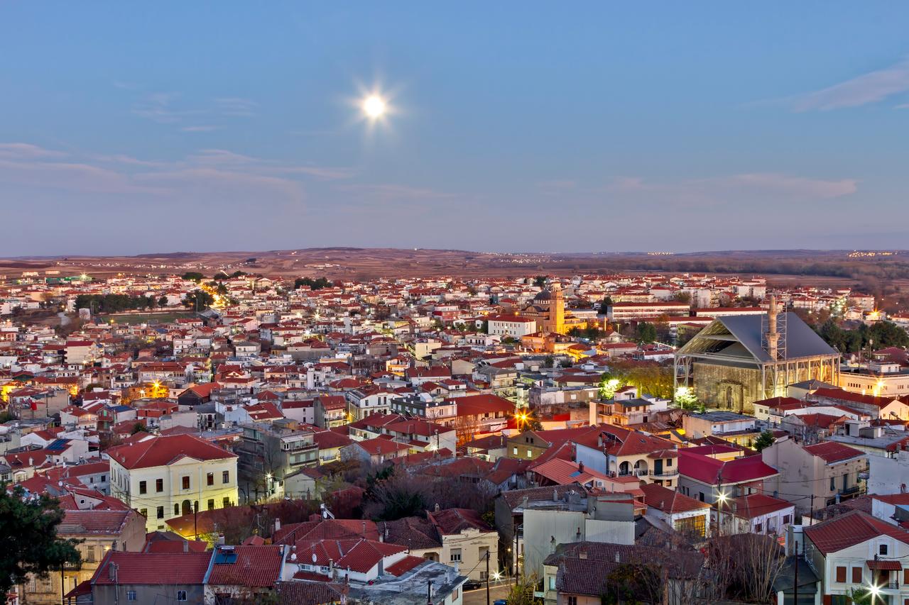 Greece offers up to €10,000 to new residents in border regions near Türkiye