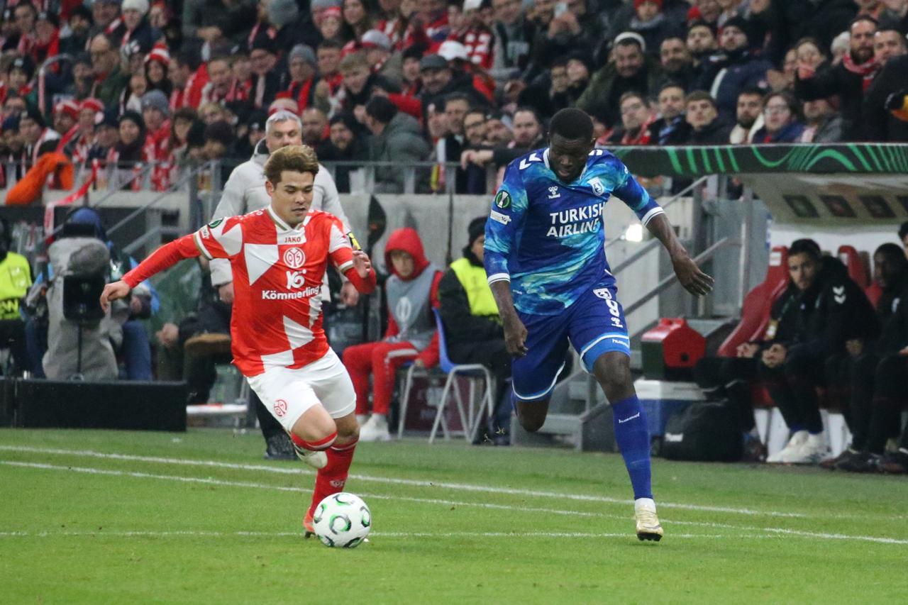 Samsunspor misses direct last-16 spot after 2-0 defeat to Mainz in UEFA Conference League Image
