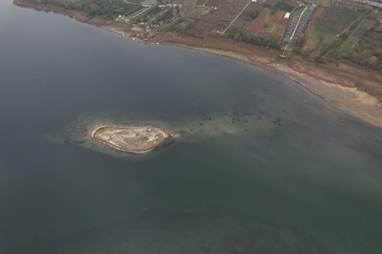 Drought exposes Byzantine ruins in Sapanca Lake, eastern Marmara’s lifeline