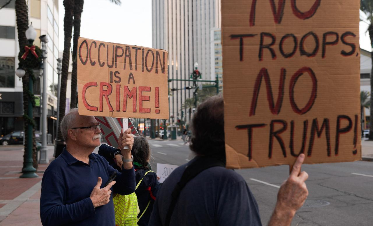 Residents of New Orleans protest outside of the US Customs and Border Protection Office in New Orleans, Louisiana, on Dec. 12, 2025. (AFP Photo)