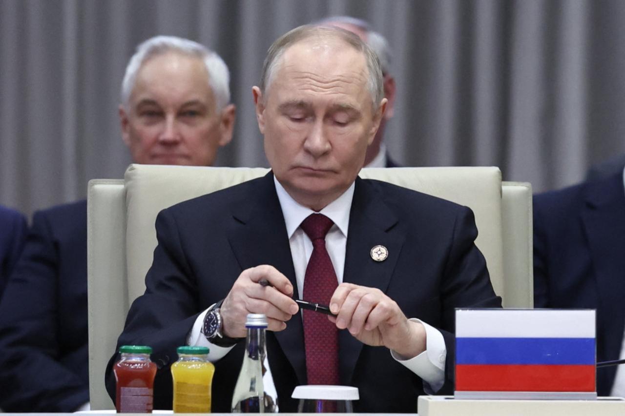 Putin vows to intensify Ukrainian port strikes as Black Sea tanker attacks continue