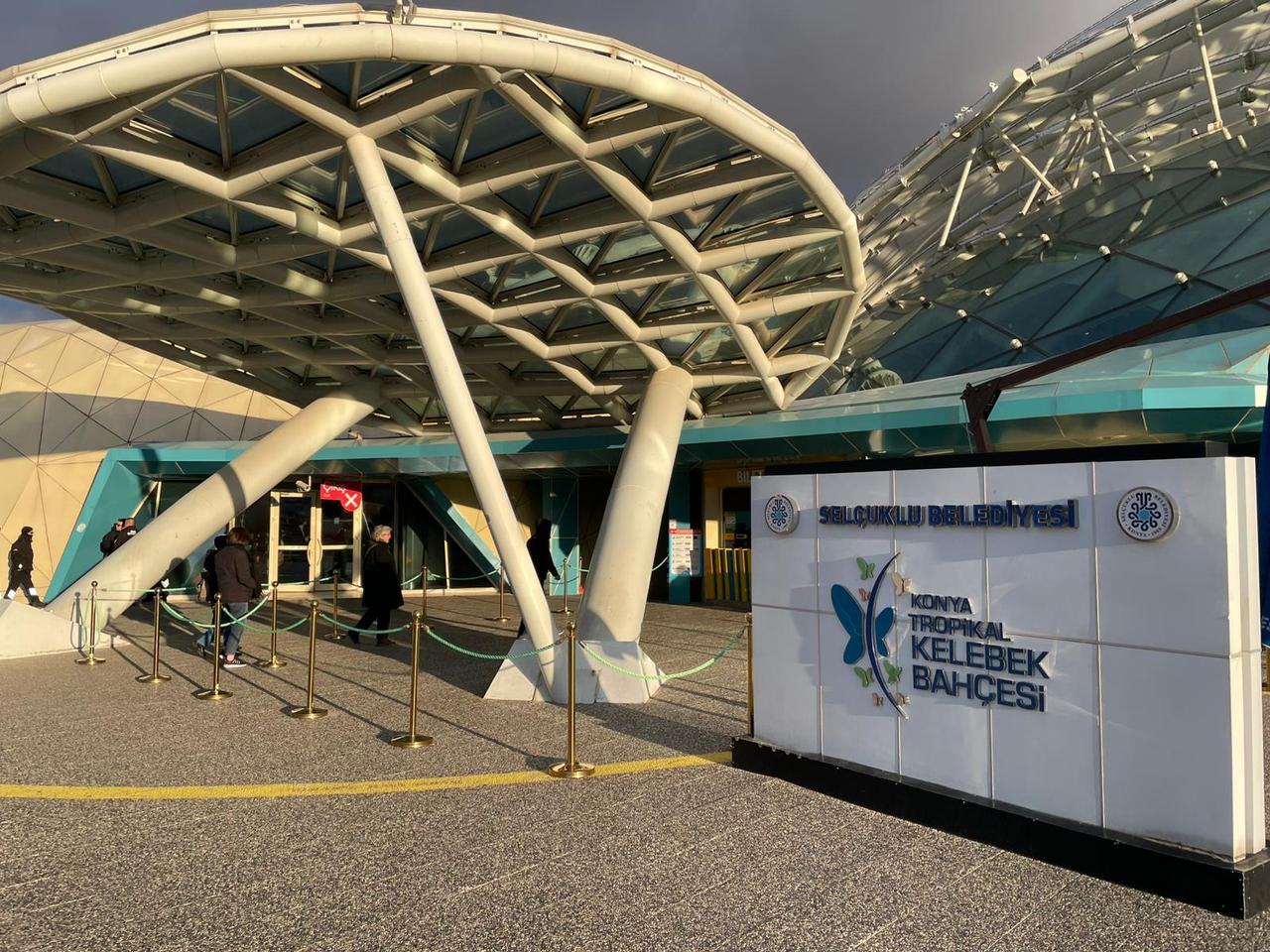 A view from the entrance of the Konya Tropical Butterfly Garden, Konya, Türkiye, Dec. 17, 2025. (Photo by Koray Erdogan/Türkiye Today)
