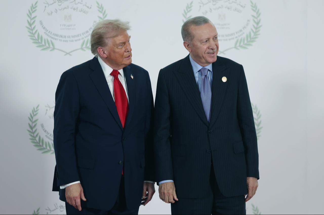President Recep Tayyip Erdogan (R) and US President Donald Trump (L) greet each other ahead of the Sharm El-Sheikh Peace Summit in Sharm El-Sheikh, Egypt, on Oct. 13, 2025. (Photo via Turkish Presidency)