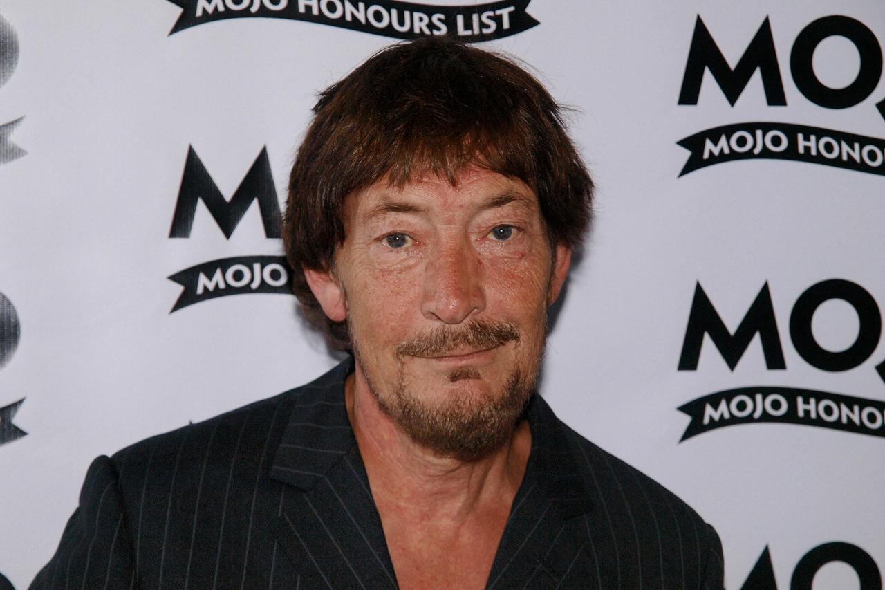 British singer Chris Rea, known for hit ‘Driving Home for Christmas,’ dies at 74 Image