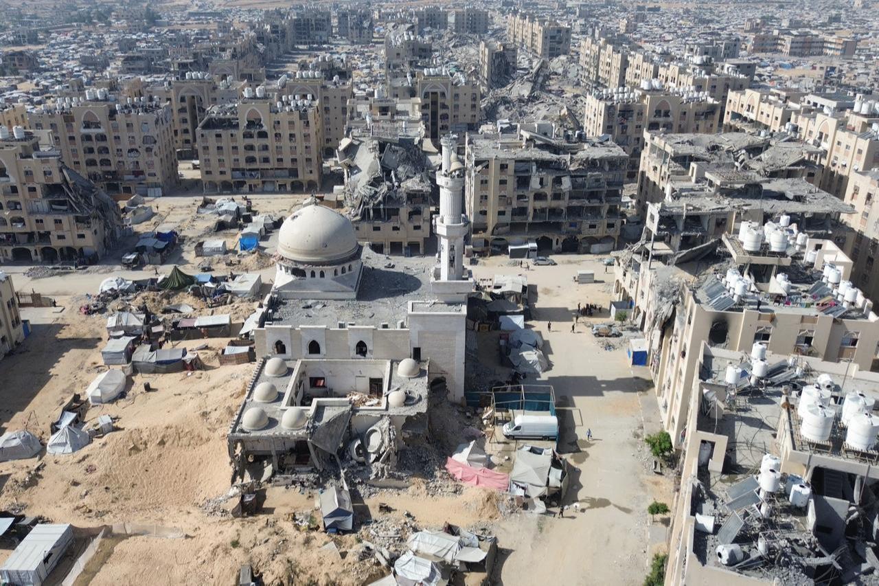 An aerial view shows the extensive destruction following the ceasefire in Khan Yunis, Gaza, October 21, 2025. (AA Photo)