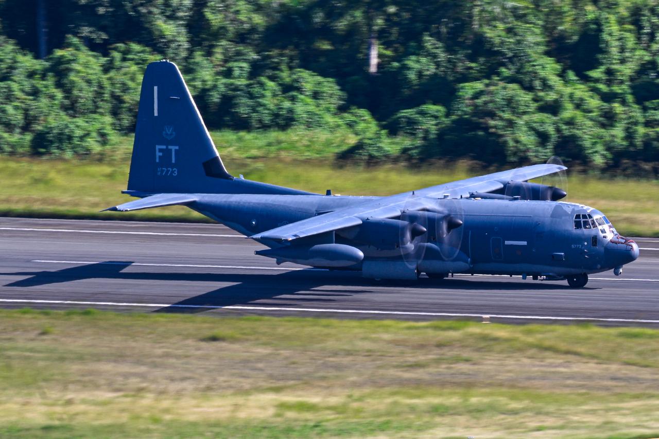 US moves special operations aircraft, troops to Caribbean amid Venezuela standoff