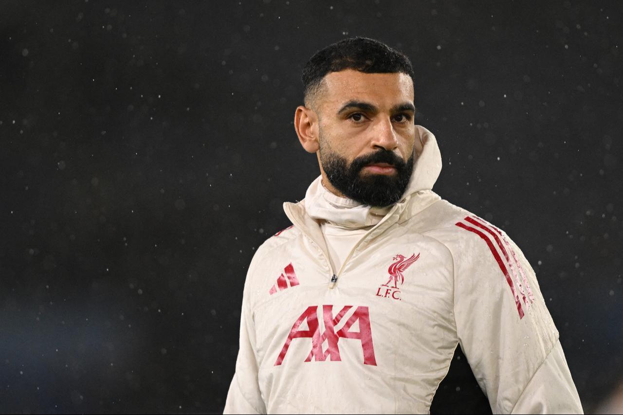 Liverpools Egyptian striker #11 Mohamed Salah warms up ahead of the English Premier League football match between Leeds United and Liverpool at Elland Road in Leeds, northern England, December 6, 2025. (AFP Photo)