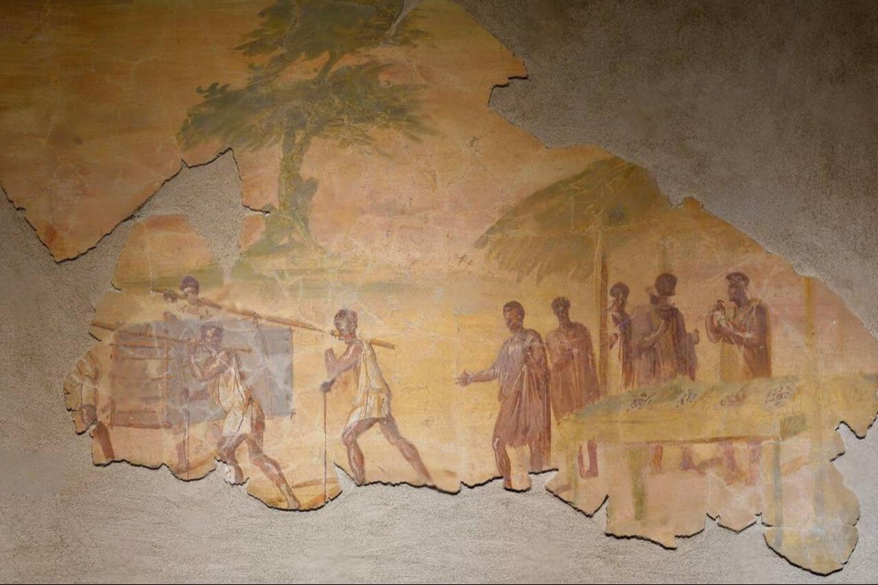 A market scene on a fresco in the Suburban Bath-House at Pompeii in Italy shows elites wearing togas and slaves wearing short tunics. (Photo via Leisure Italy)
