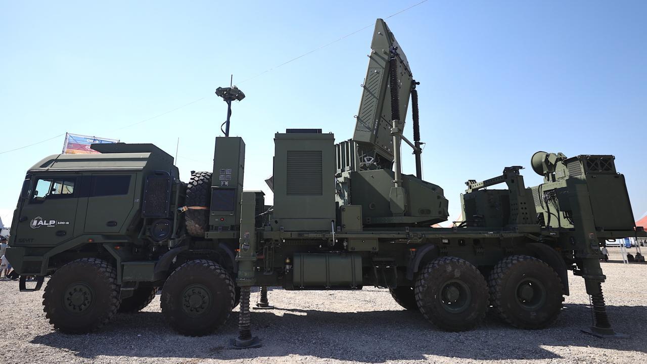 The low altitude radar 'ALP 100-G', produced by Aselsan to strengthen the Turkish Armed Forces' surveillance capability, was also showcased in Adana, Türkiye on 3 October 2024. (AA Photo)