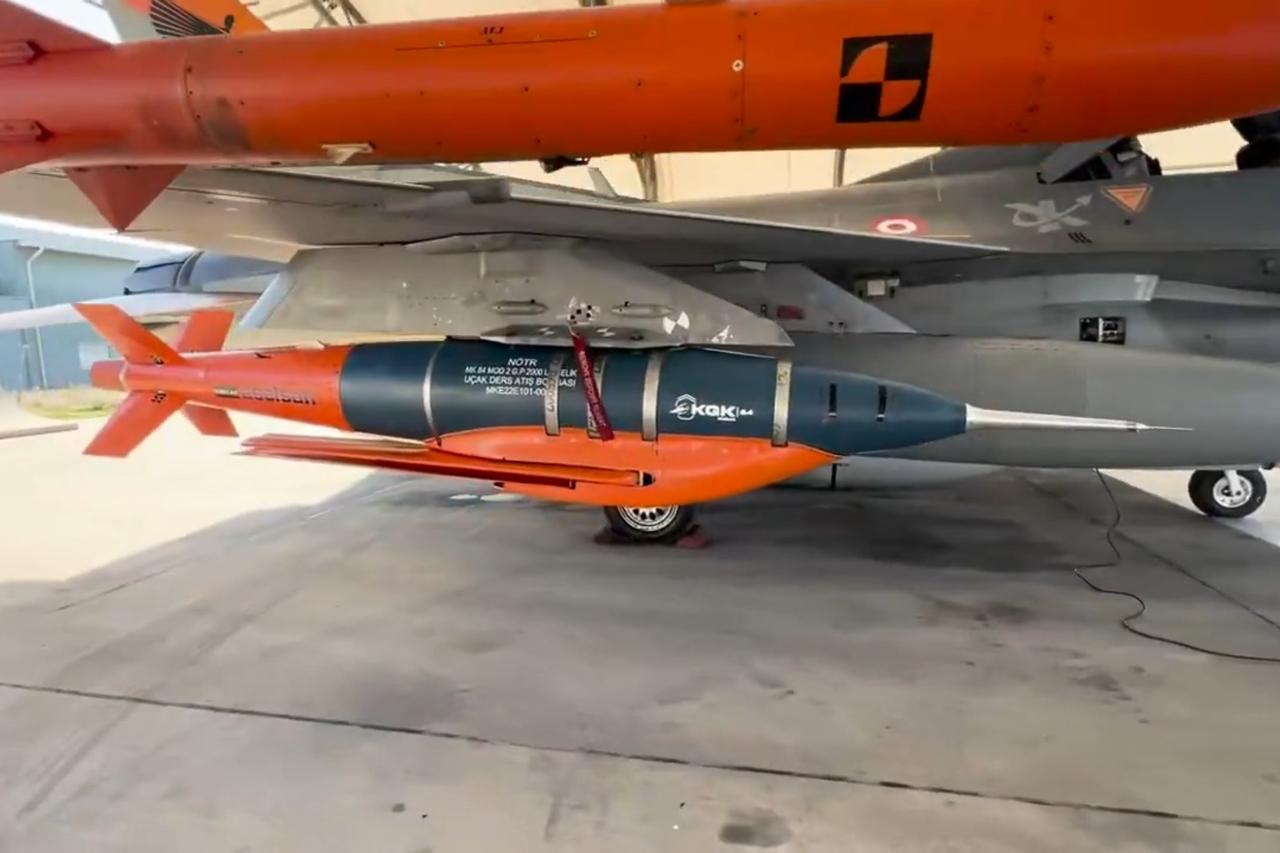 Aselsan's KGK-84 winged guidance kit scores 'direct hit' in F-16 test