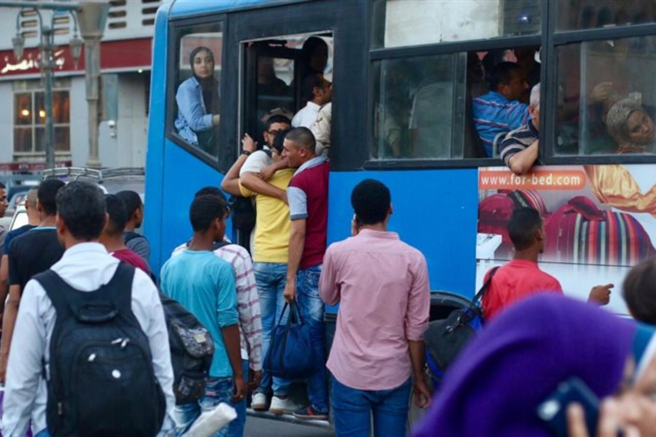 Egyptian governorate scraps ban on women sitting in front seats hours after rollout